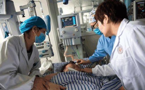 孕妇见红的图片,了解孕期出血的紧急应对指南